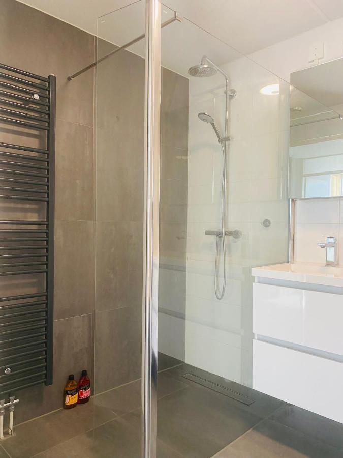 The First Floor, 4 Persons, 2 Bedrooms, Free Parking * Zandvoort